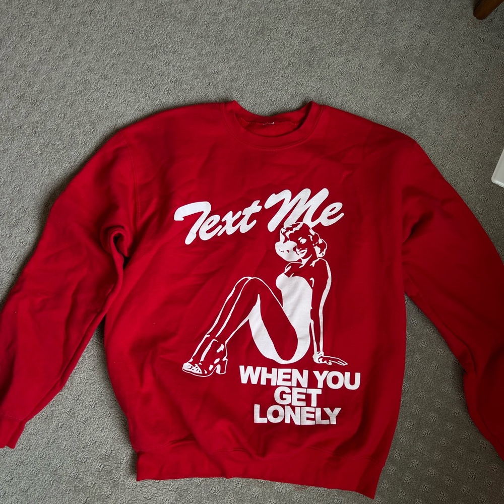 LONELY GHOST - text me lonely. No tag but size medium. Red and white